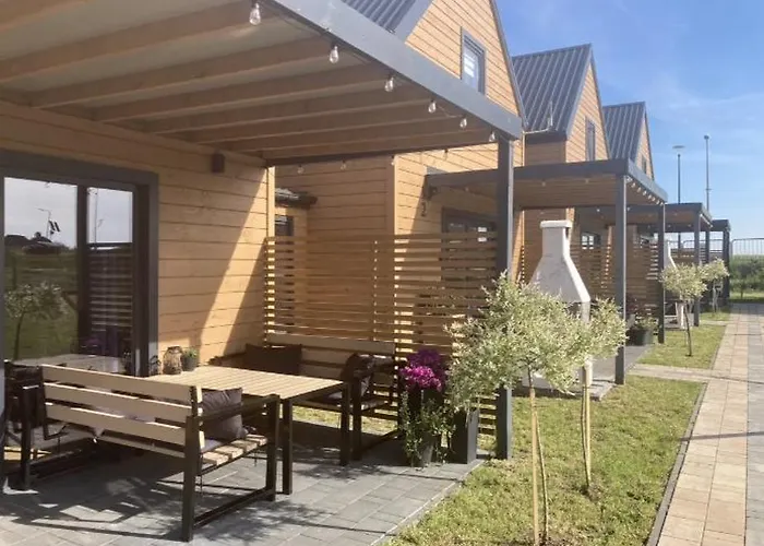 ロッジ Kalimera-sun レバル